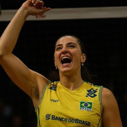 Julia Kudiess comemora atuação na estreia da VNL, sob pressão positiva