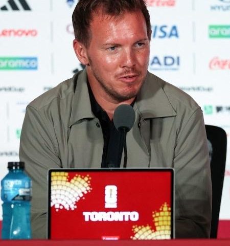Julian Nagelsmann, técnico da Alemanha, concede entrevista coletiva