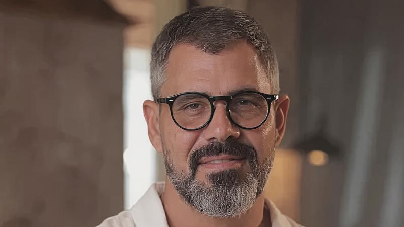 Juliano Cazarré organizou curso para homens