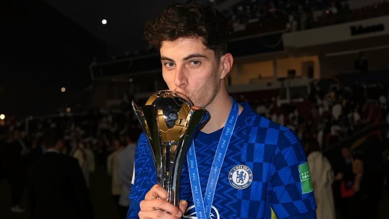 Kai Havertz, do Chelsea, comemora conquista do Mundial de Clubes 2021 em cima do Palmeiras