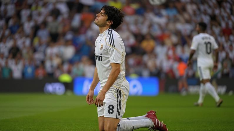 Kaká jogou no Real Madrid entre 2009 e 2013