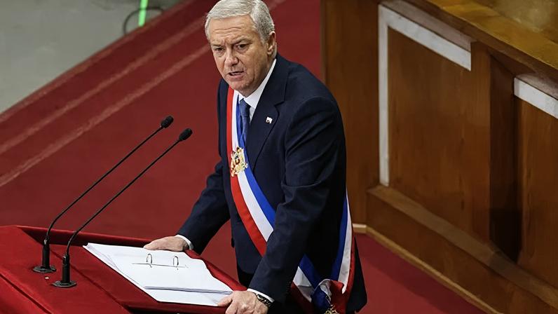 O presidente chileno, José Antonio Kast, discursa em seu discurso anual à nação no Congresso Nacional em Valparaíso, Chile, em 1º de junho de 2026.