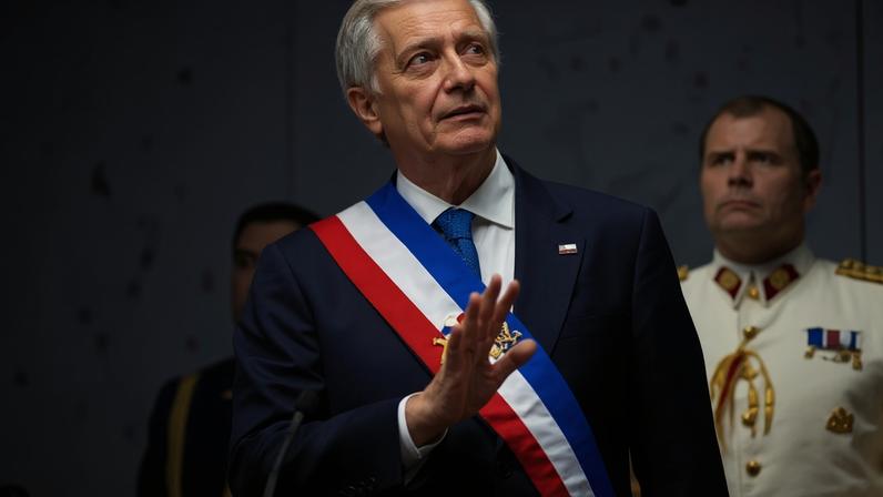Desde que assumiu a Presidência, em março, Kast (imagem) defende um plano de ajuste fiscal que prevê a redução de cerca de US$ 6 bilhões em despesas públicas