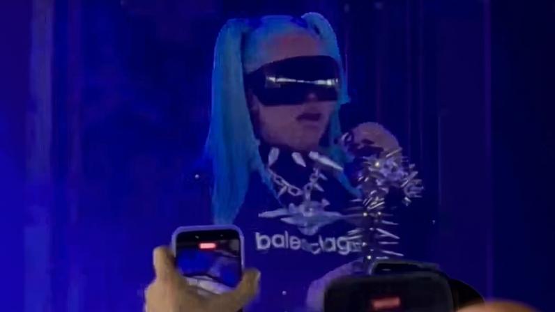 Kim Kardashian mostra estreia da filha de 12 anos nos palcos em festival de música — Foto: Reprodução/Instagram