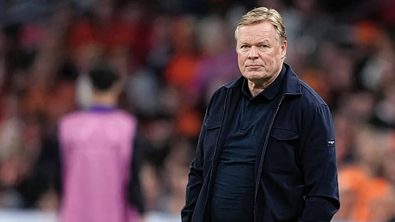 Ronald Koeman, técnico da Holanda, está na Neo Química Arena para observar Memphis Depay
