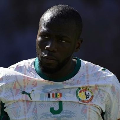 Capitão senegalês critica restrições dos EUA: africanos não têm seu povo