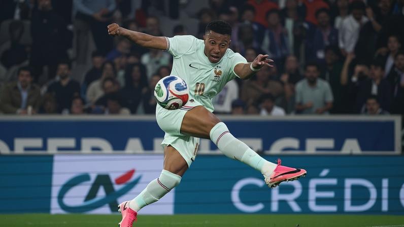 Kylian Mbappé em ação na partida entre França e Irlanda do Norte antes da Copa do Mundo 2026