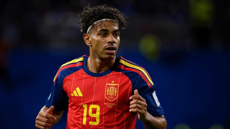 Lamine Yamal, atacante da Espanha, em ação na Copa do Mundo