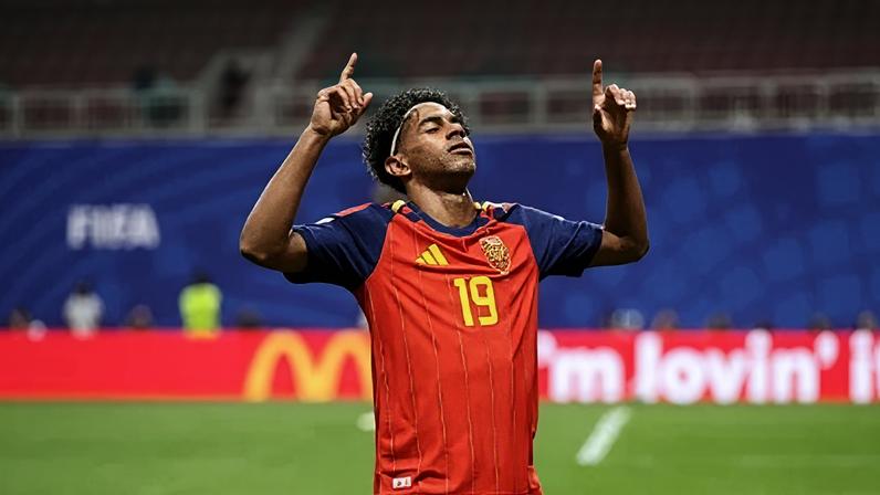 Lamine Yamal se tornou o 7ª jogador mais jovem a marcar na história da Copa do Mundo
