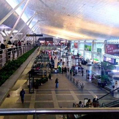 Estrangeira vive há seis meses no aeroporto de Belém