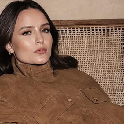 Larissa Manoela explica inchaço e nega gravidez