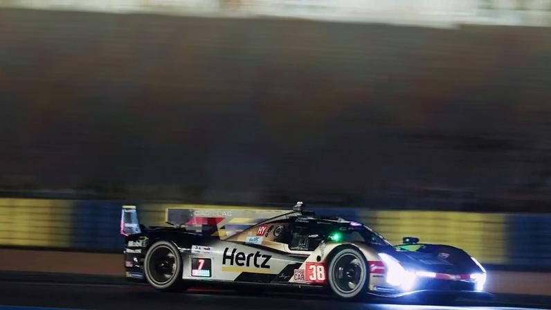 Jack Aitken conquista pole position em Le Mans