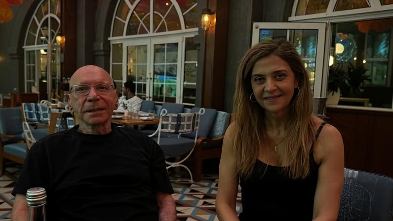 Leila Pereira e José Roberto Lamacchia posam para foto na Cidade do México, durante abertura da Copa