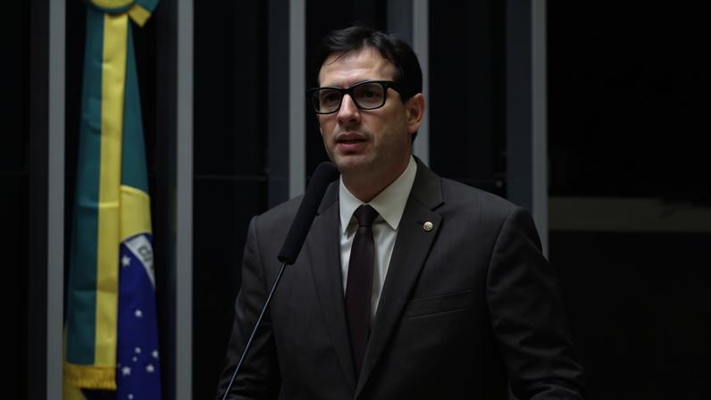Deputado Leo Prates (Republicanos-BA), relator do projeto do governo sobre fim da escala 6x1 — Foto: Marina Ramos/Câmara dos Deputados