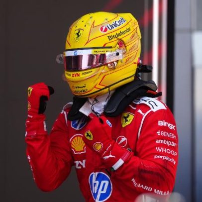 Hamilton chora ao vencer após 686 dias