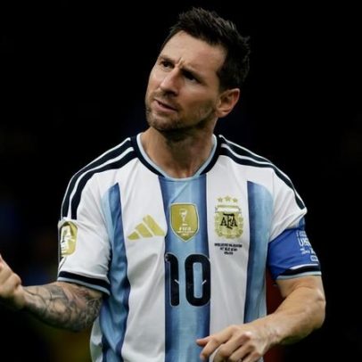 Messi fica no banco; Argentina encara Jordânia