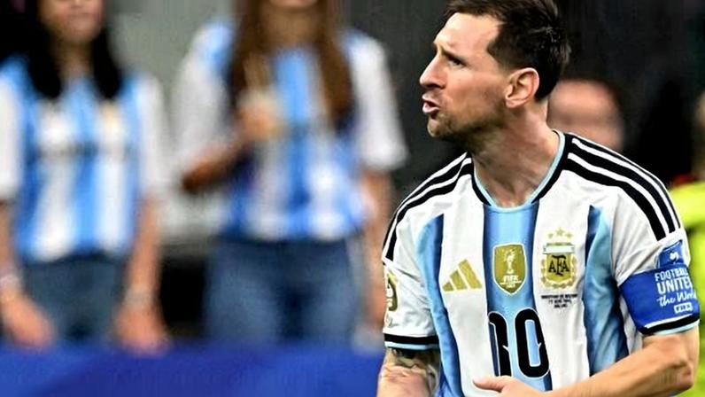 Lionel Messi, da Argentina, após desperdiçar pênalti contra a Áustria na Copa do Mundo