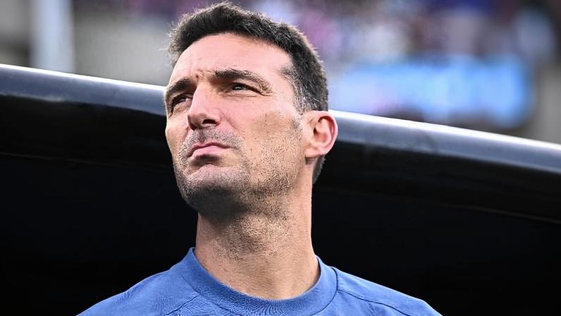 Lionel Scaloni, técnico da Argentina, durante jogo contra a Argélia