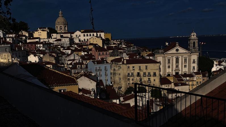 Portugal amplia cerco à imigração com restrição a vistos de estudante