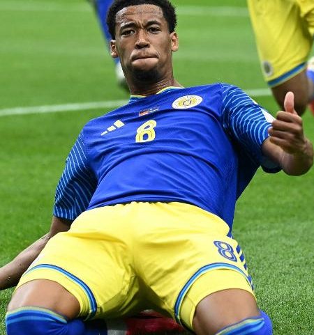 Livano Comenencia comemora primeiro gol da história de Curaçao na Copa do Mundo