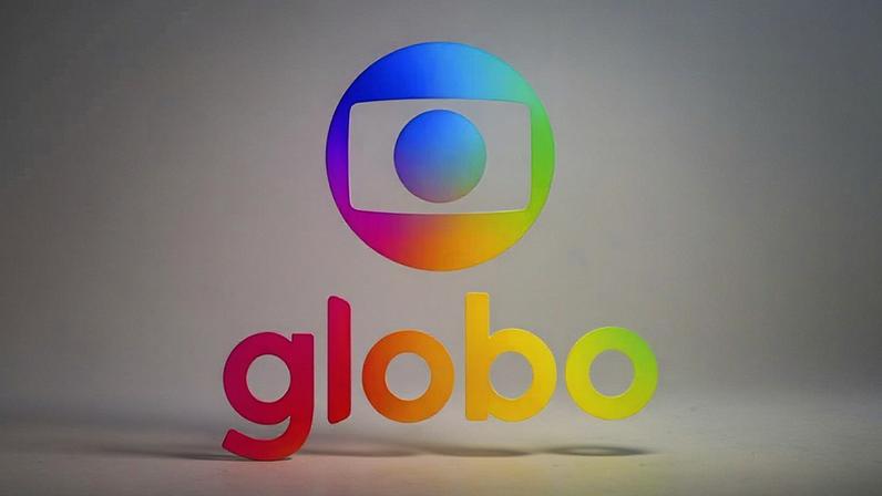 A Globo afirmou que as chamadas da programação passam por diferentes áreas antes de serem exibidas e classificou o caso como fora do padrão