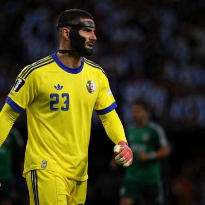 Goleiro argelino, filho de Zidane, falha em lance de Messi