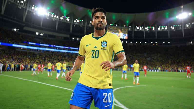 Lucas Paquetá comemora gol pela Seleção Brasileira - Metrópoles