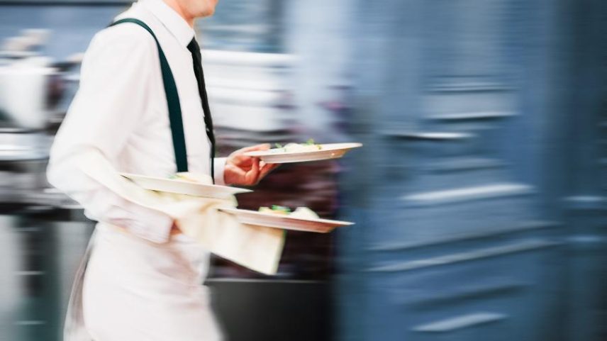 Lugar civilizado é onde trabalhadores têm horários decentes para trabalhar e descansar