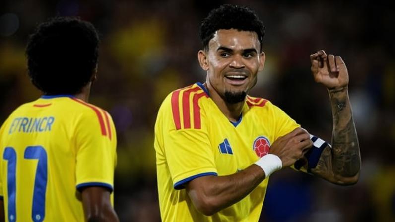 Luis Díaz comemora gol contra a Costa Rica em amistoso
