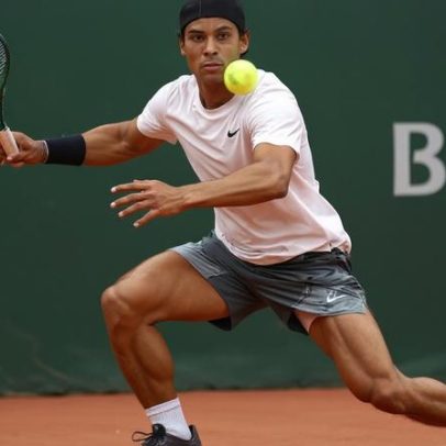 Roland Garros: Luis Guto Miguel vence compatriota e vai à final juvenil
