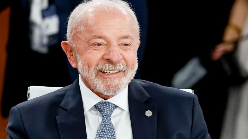 Lula afirma não ser esquerdista durante conversa no G7