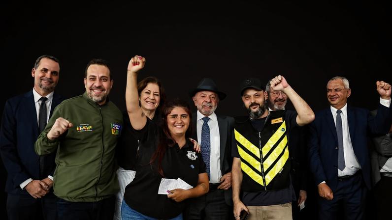 Presidente Lula na cerimônia de lançamento do programa de crédito para entregadores