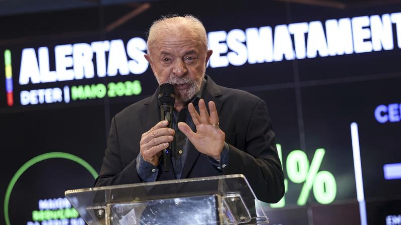 Brasília (DF), 11/06/2026 - O presidente Luiz Inácio Lula da Silva visita a sala de monitoramento do Observatório Regional Amazônico, na sede da Organização do Tratado de Cooperação Amazônica (OTCA), e participa do anúncio de dados de desmatamento na Amazônia e no Cerrado. Foto: Marcelo Camargo/Agência Brasil