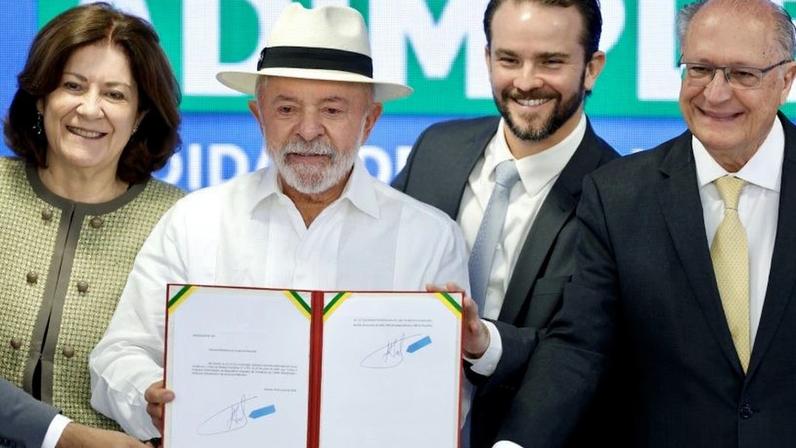 Do total, R$ 3 bilhões serão destinados ao Desenrola Adimplentes e R$ 1 bilhão ao Fies Empreendedor