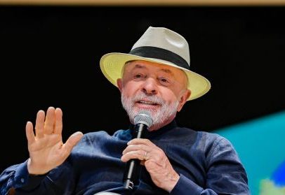 Lula cita química e diz esperar telefonema de Trump