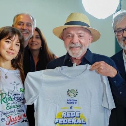 Lula afirma a estudantes que político honesto está dentro de cada um
