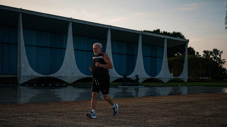 Publicações de Janja reforçam estratégia para destacar a vitalidade de Lula, que tentará a reeleição aos 80 anos. (Foto: Ricardo Stuckert/PR)