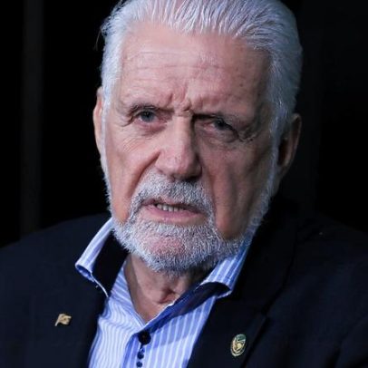 Jaques Wagner deixa a liderança do governo no Senado