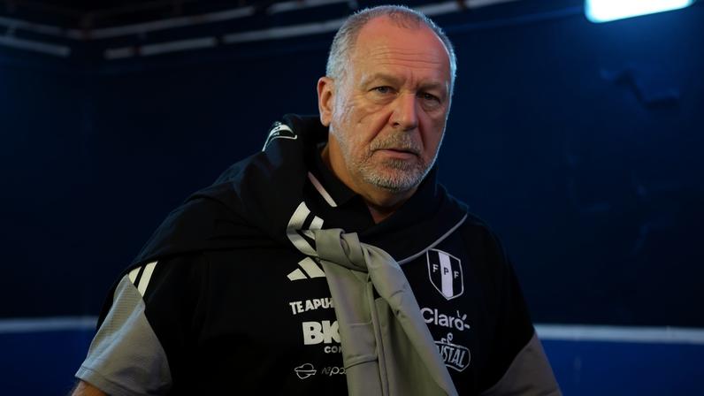 Mano Menezes, técnico do Peru, antes de amistoso contra a Espanha
