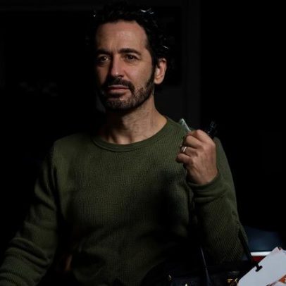 Marc Jacobs não é reconhecido em loja da própria marca; vídeo mostra