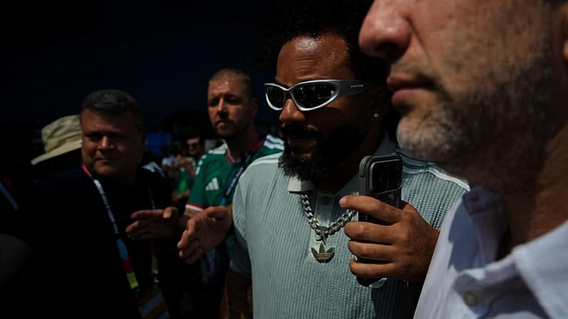 Marcelo no estádio Azteca para acompanhar México x África do Sul pela abertura da Copa do Mundo — Foto: Reprodução/X