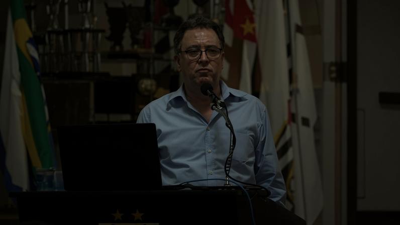 Marcelo Teixeira durante reunião do Conselho Deliberativo do Santos