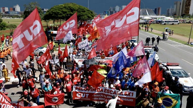 Na imagem, Marcha da Classe Trabalhadora, promovida pelas Centrais Sindicais e realizada em Brasília em 15 de abril de 2026