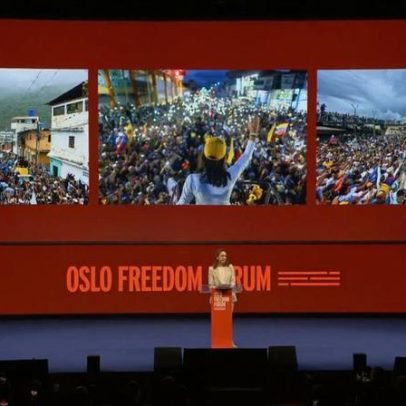 Líder da oposição María Corina promete voltar à Venezuela em breve