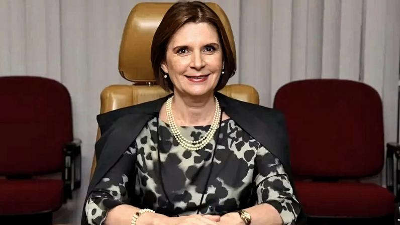 Maria Elizabeth Rocha é a primeira mulher eleita para presidir o Superior Tribunal Militar (Foto: Divulgação/STM)