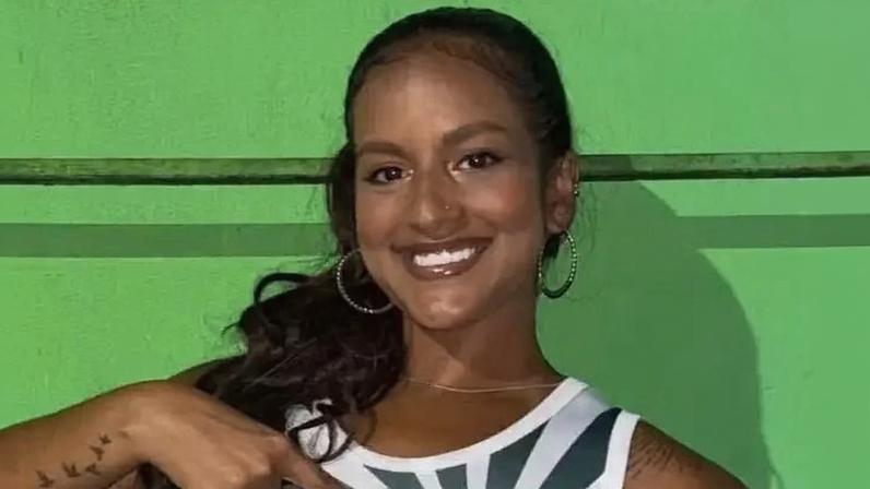 Marielly da Silva de Oliveira, passista da Cubango