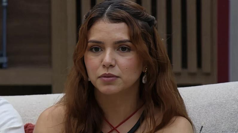 Marina é eliminada da Casa do Patrão após perder força no jogo e virar alvo dos participantes