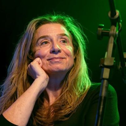 Marisa Orth defende liberdade no humor e afirma não ter encontrado o limite
