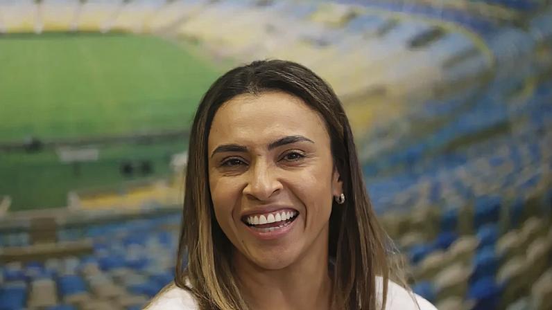 Com Marta como embaixadora, Tesouro busca atrair mais investidores