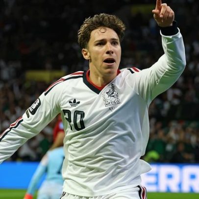 México vence com 100% e elimina a Tchéquia em jogo de homenagem a Ochoa